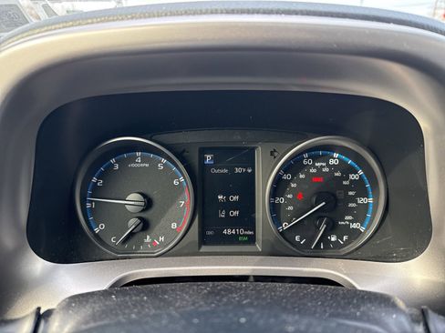 Used 2018 Toyota RAV4 XLE image 23