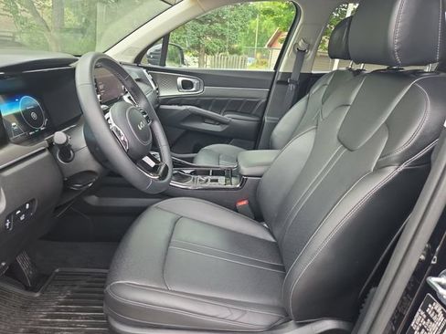 Certified 2023 Kia Sorento SX AWD/4WD image 13