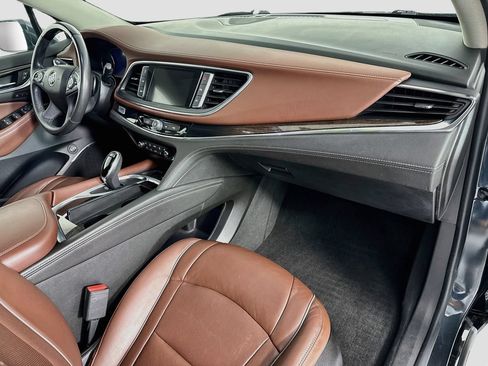 Used 2018 Buick Enclave Avenir w/ Avenir Technology Package AWD/4WD image 17