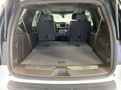 Used 2021 GMC Yukon Denali w/ Denali Premium Package image 20