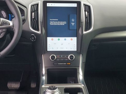 Used 2024 Ford Edge Titanium w/ Equipment Group 301A image 25