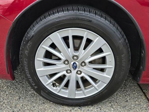 Used 2018 Subaru Impreza 2.0i Premium image 7