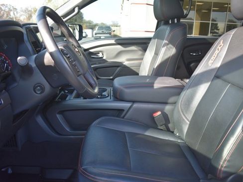 Used 2023 Nissan Titan PRO-4X w/ Pro-4x Convenience Package image 16