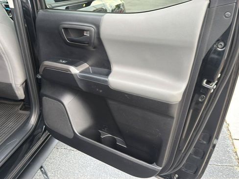 Certified 2021 Toyota Tacoma SR5 RWD image 15