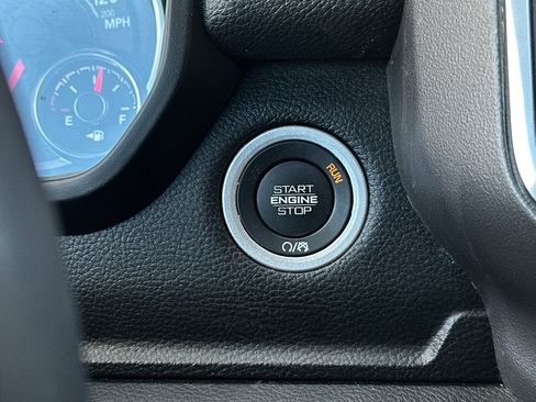 Used 2025 RAM 1500 Laramie image 22