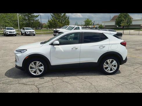 Used 2024 Buick Encore GX Preferred AWD/4WD image 33