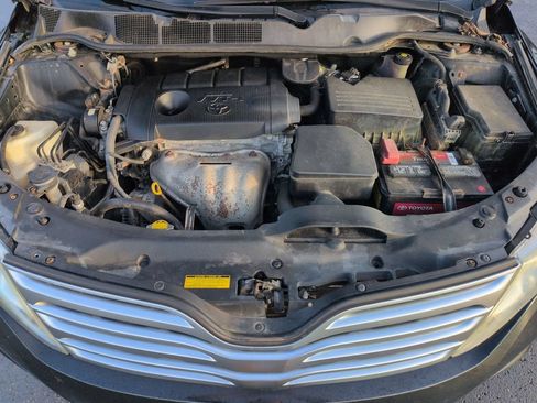 Used 2012 Toyota Venza LE AWD/4WD image 22