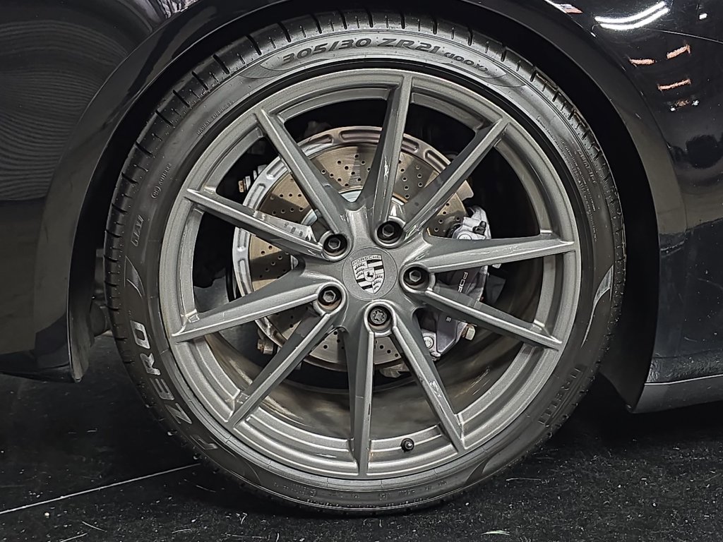 Certified 2024 Porsche 911 Carrera T RWD image 29