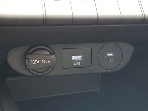 Used 2024 Hyundai Elantra SEL FWD image 19