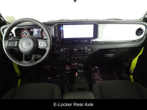 Used 2024 Jeep Wrangler Unlimited Sport AWD/4WD image 23