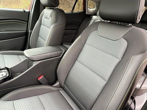 New 2026 Chevrolet Trax LT w/ LT Convenience Package image 14