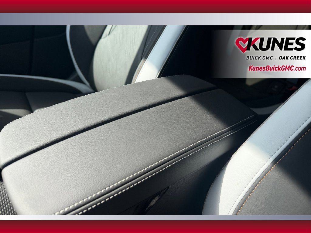 Used 2024 Buick Envision Preferred AWD/4WD image 29