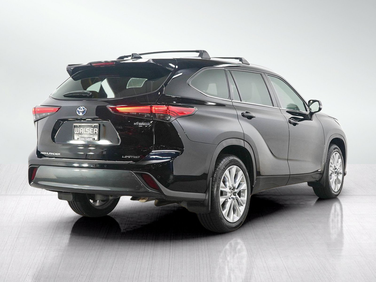 Used 2023 Toyota Highlander Limited AWD/4WD image 6
