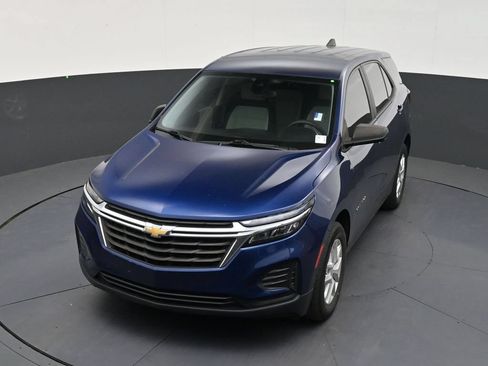 Used 2022 Chevrolet Equinox LS FWD image 19