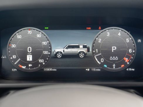 Used 2026 Land Rover Defender 110 X-Dynamic SE AWD/4WD image 14