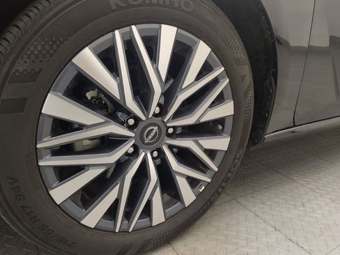Used 2025 Nissan Altima 2.5 SV FWD image 31