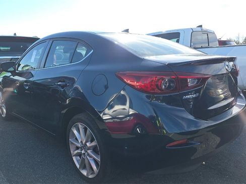 Used 2017 MAZDA MAZDA3 Grand Touring image 5