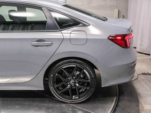 Used 2025 Honda Civic Sport image 8