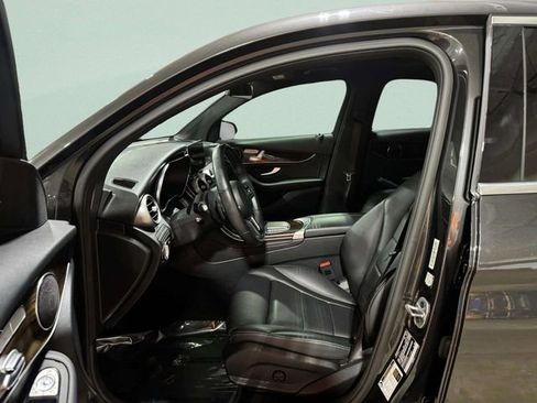 Used 2023 Mercedes-Benz GLC 300 4MATIC Coupe image 26