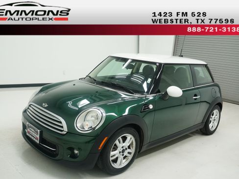 Used 2013 MINI Cooper Hardtop FWD image 1
