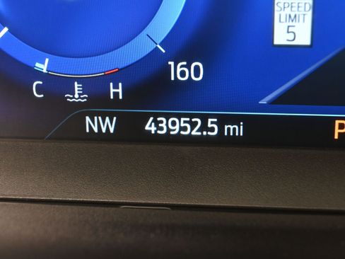 Used 2021 Ford Explorer ST w/ Equipment Group 401A image 15