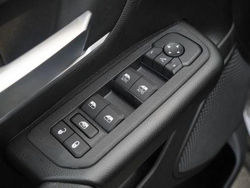 New 2026 RAM 1500 4x4 Crew Cab image 12