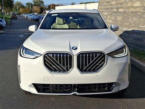 New 2026 BMW X3 xDrive30 w/ Convenience Package image 2