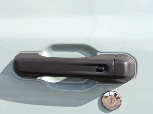 Used 2023 Jeep Wrangler Willys image 20