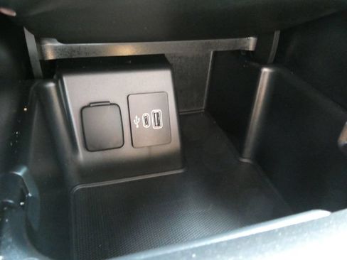Used 2025 Ford Explorer ST-Line AWD/4WD image 28