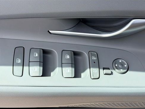New 2026 Hyundai Elantra SE FWD image 17