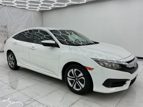 Used 2018 Honda Civic LX image 7