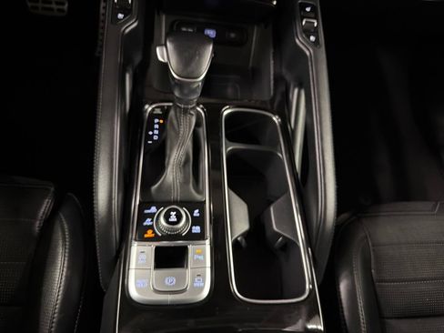 Used 2022 Kia Telluride SX w/ SX Prestige Package AWD/4WD image 16