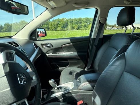 Used 2017 Dodge Journey GT w/ Driver Convenience Group FWD image 10