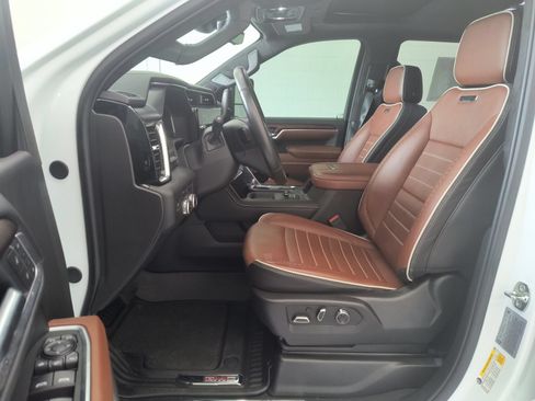Used 2025 GMC Sierra 2500 Denali Ultimate AWD/4WD image 10