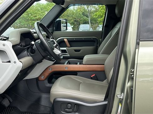 Certified 2023 Land Rover Defender 110 SE image 10