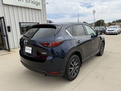 Used 2017 MAZDA CX-5 Grand Touring AWD/4WD image 4