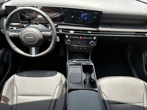 New 2026 Hyundai Tucson Limited FWD image 13