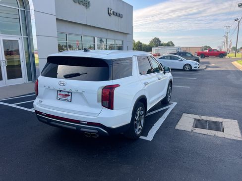 Used 2024 Hyundai Palisade SEL w/ Premium Package FWD image 8