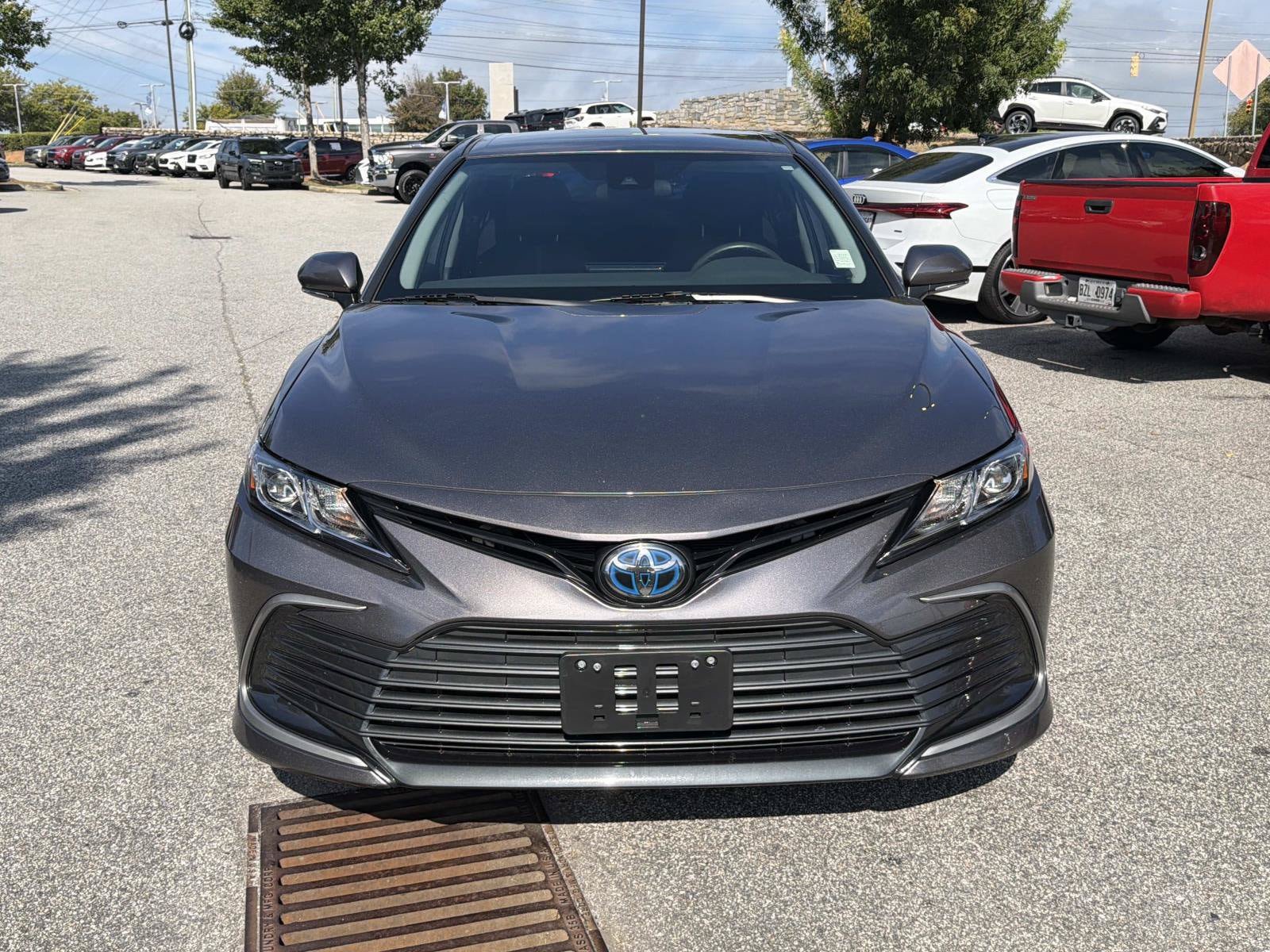 Used 2023 Toyota Camry LE FWD image 4