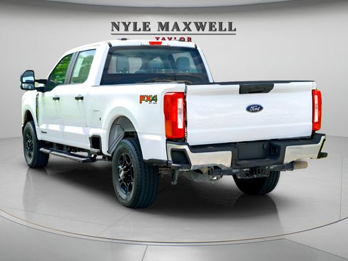 Used 2024 Ford F250 XL w/ FX4 Off-Road Package AWD/4WD image 9