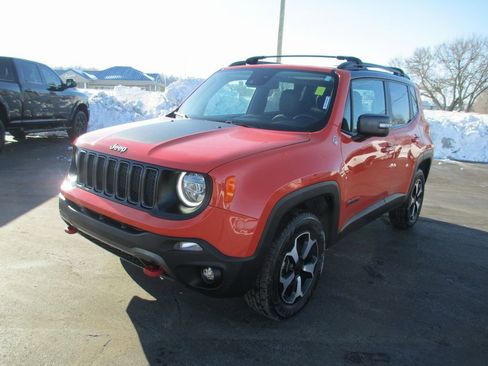 Used 2021 Jeep Renegade Trailhawk w/ Sun & Sound Group image 9