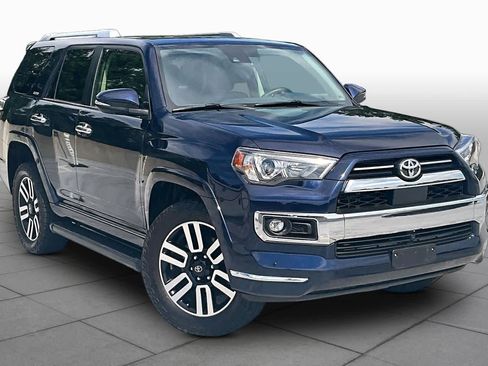 Used 2023 Toyota 4Runner Limited AWD/4WD image 3