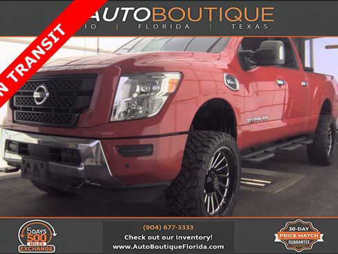Used 2021 Nissan Titan SV w/ SV Convenience Package image 1