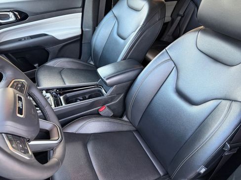 Used 2025 Jeep Compass Limited AWD/4WD image 36