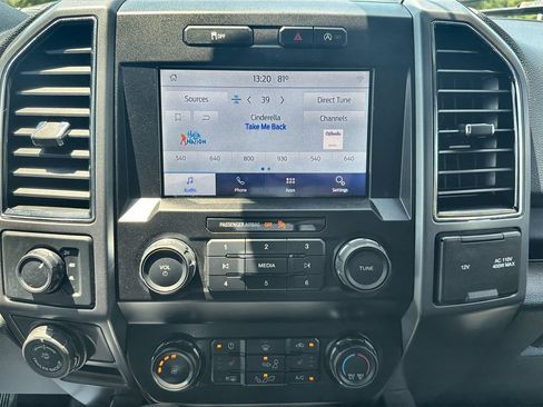 Used 2020 Ford F150 XLT w/ Equipment Group 302A Luxury AWD/4WD image 12