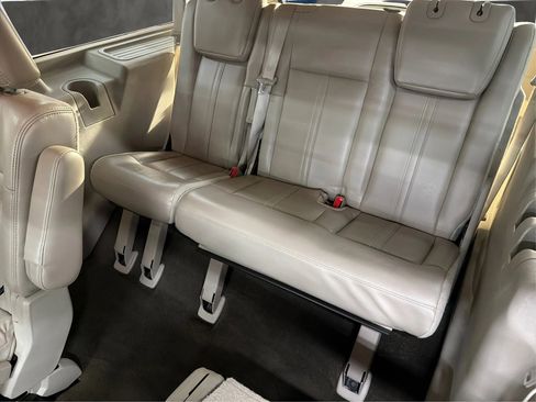 Used 2016 Lincoln Navigator L Select image 31