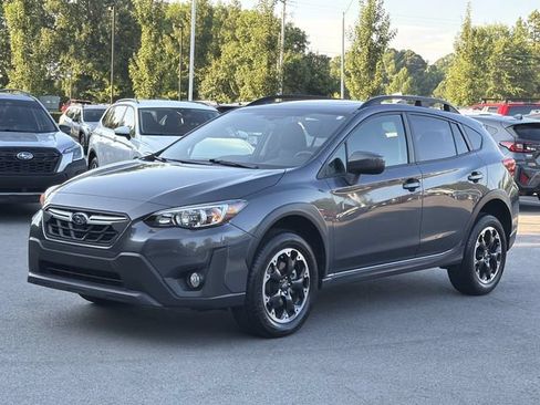 Used 2022 Subaru Crosstrek 2.0i Premium w/ Moonroof Package AWD/4WD image 7