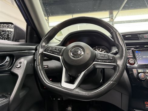 Used 2017 Nissan Rogue AWD image 14