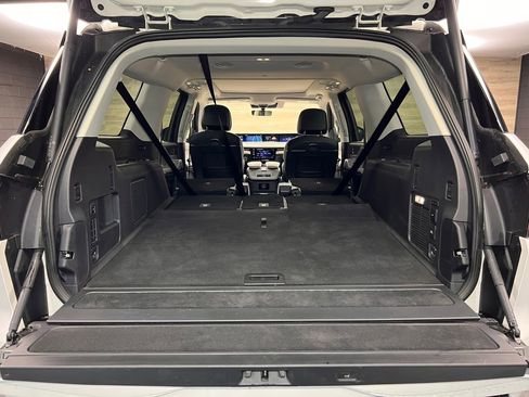 Used 2025 Lincoln Navigator L Reserve AWD/4WD image 24