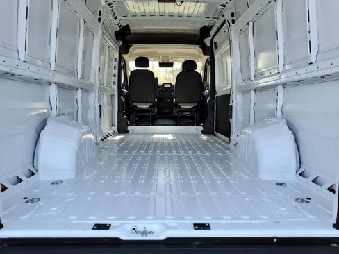 Used 2025 RAM ProMaster 3500 w/ Convenience Group image 15